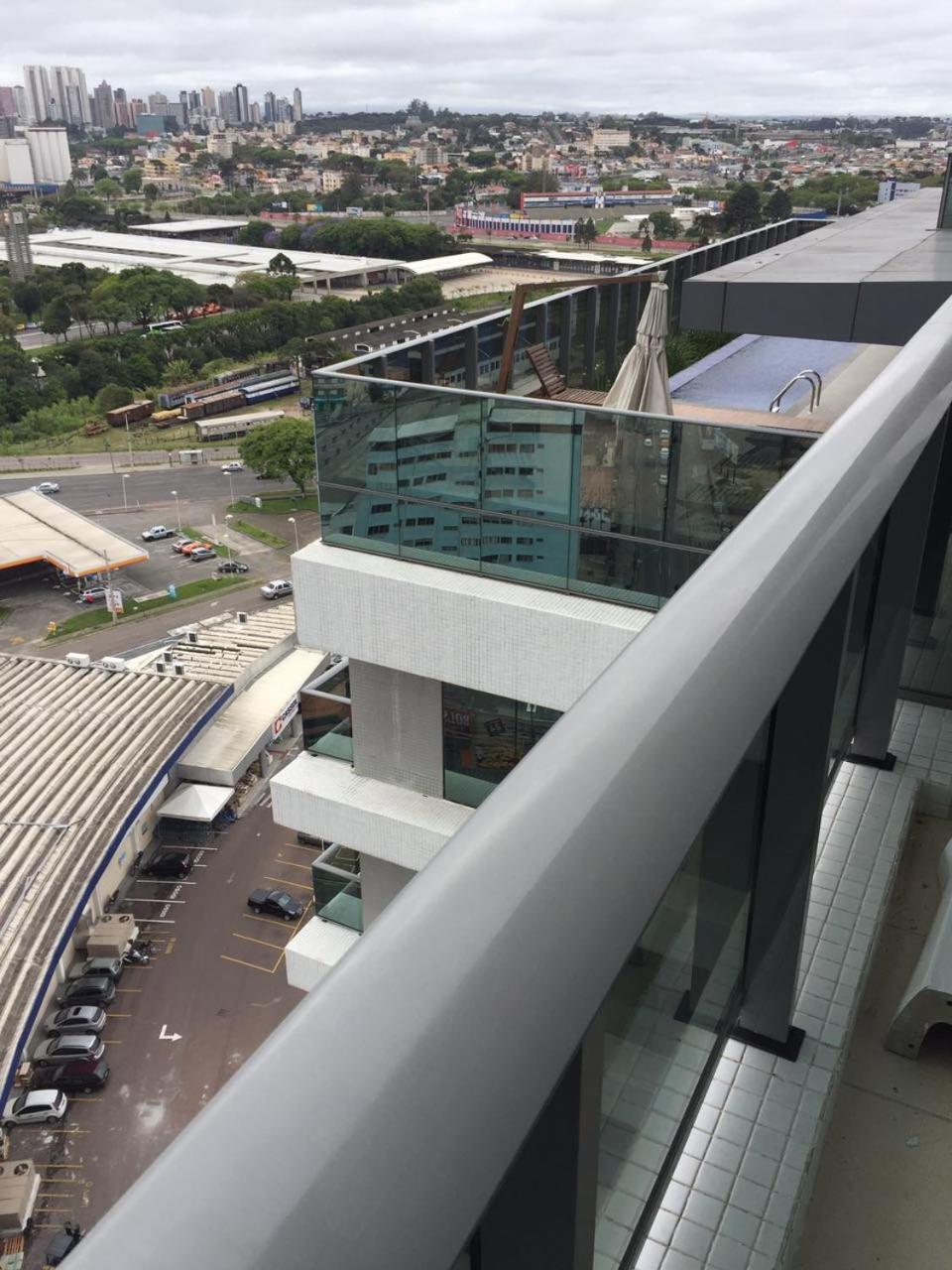 קוריטיבה Estudio Moderno Com Linda Vista Para A Serra מראה חיצוני תמונה